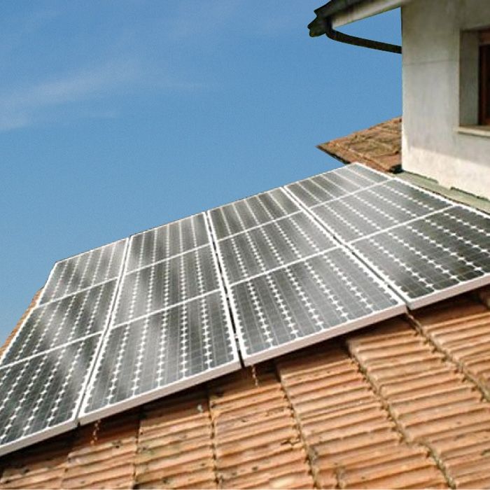 X832foto2-1X_heliovolt-240-3-pannello-fotovoltaico-solar-panel-unical